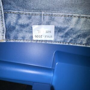 Light Blue Denim Jeans - Size XL